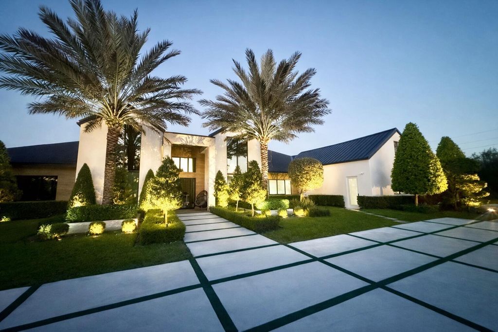 Photo of 6463 NW 71st Terrace, Parkland, FL 33067 (MLS # R11158352)