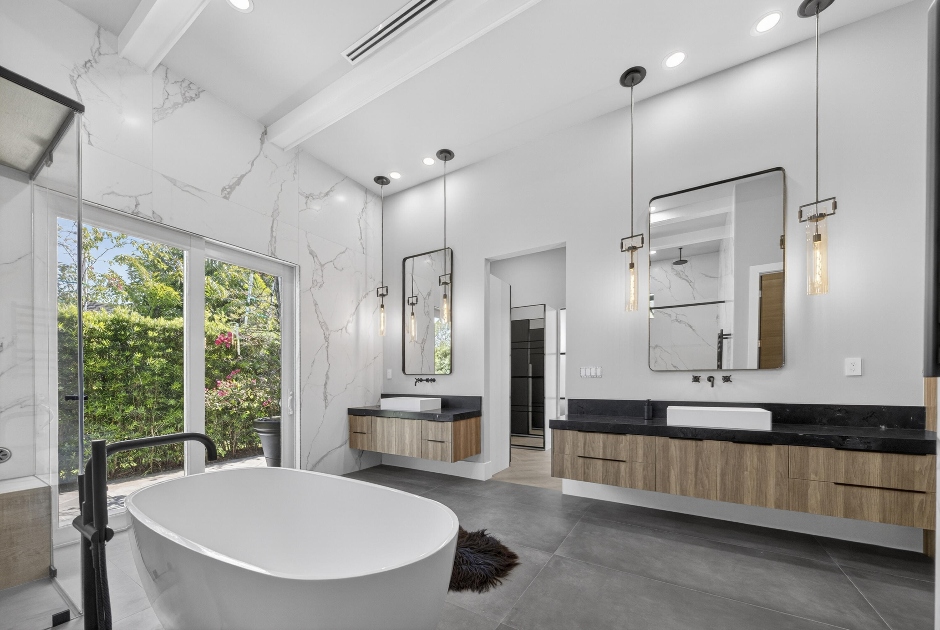 PINETREE - Residential