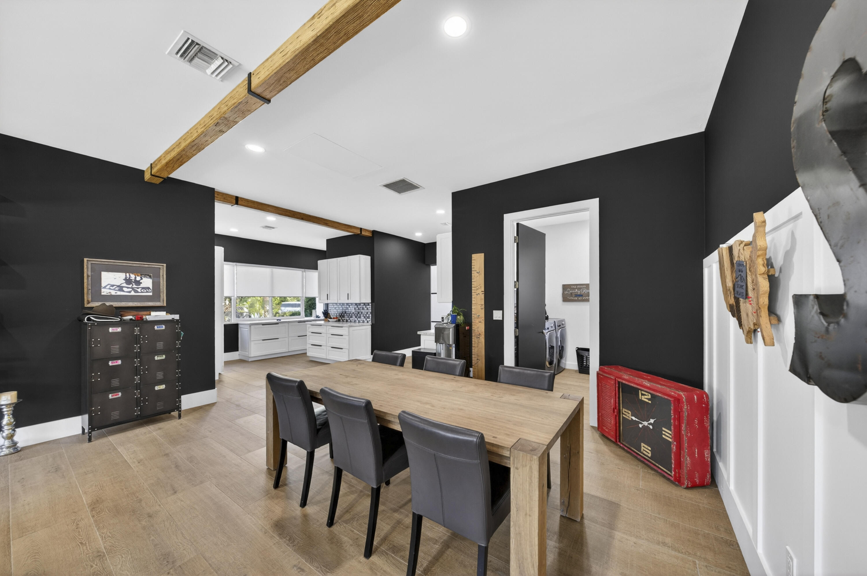 PINETREE - Residential