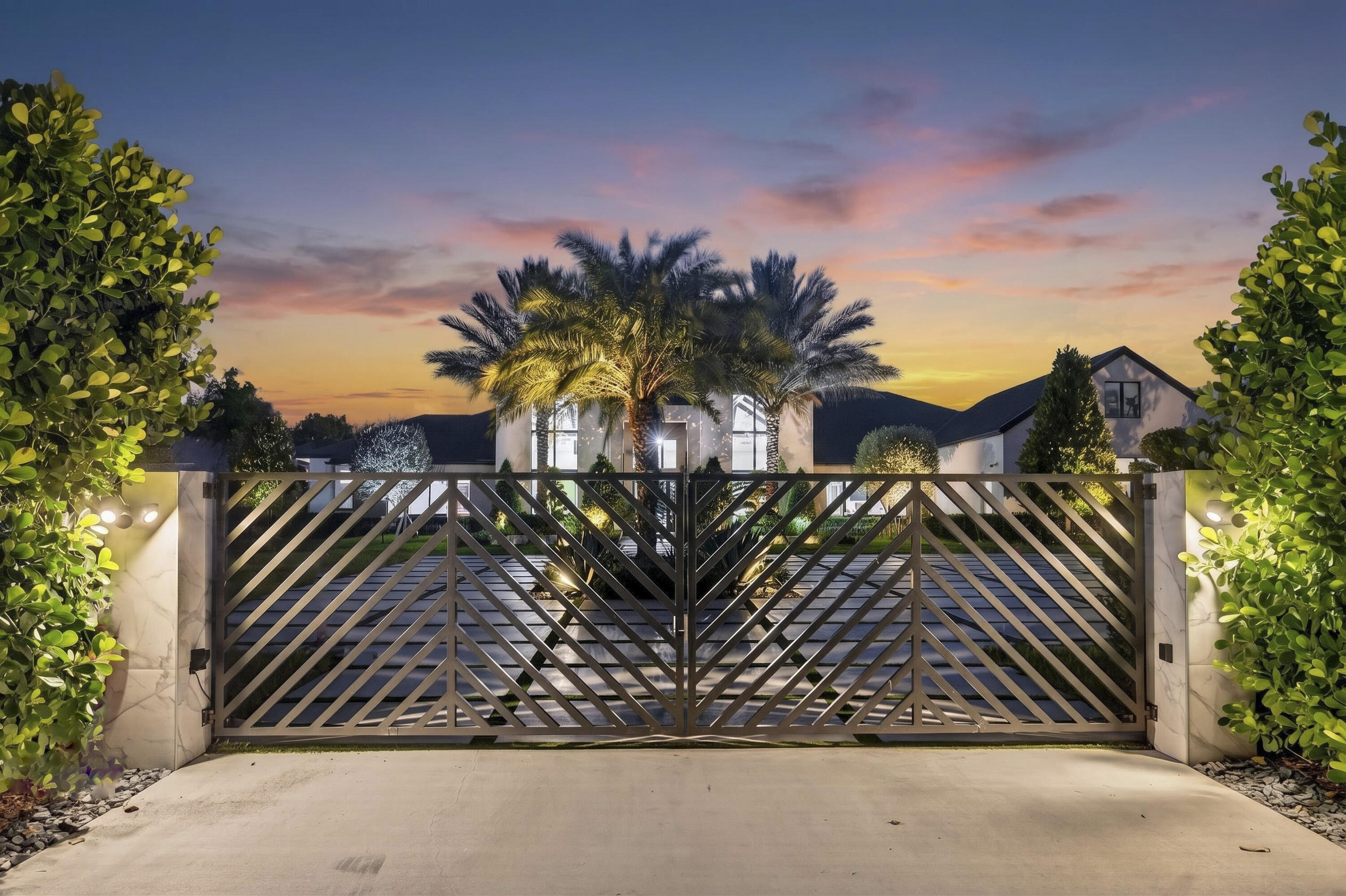 PINETREE - Residential