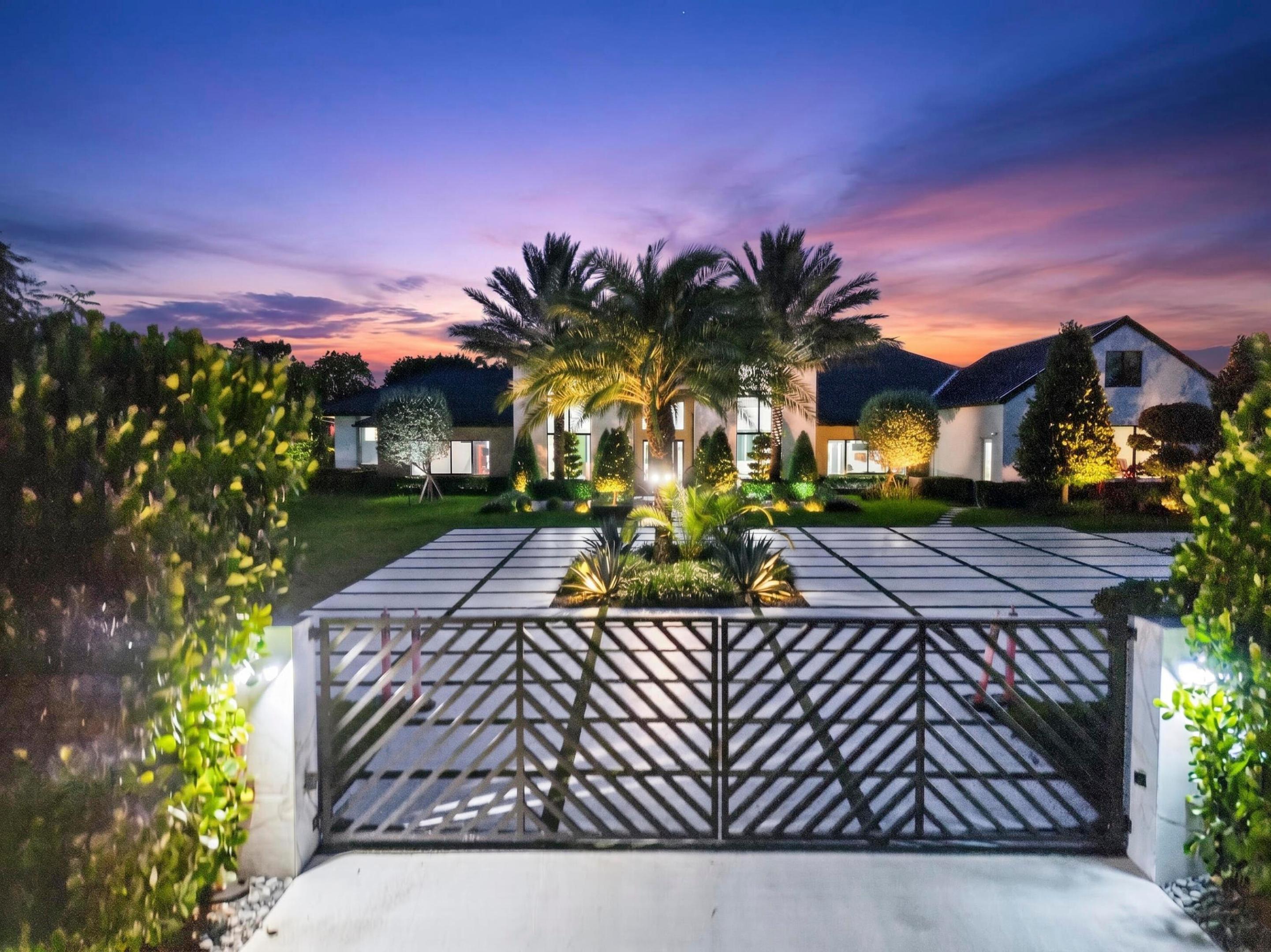 PINETREE - Residential