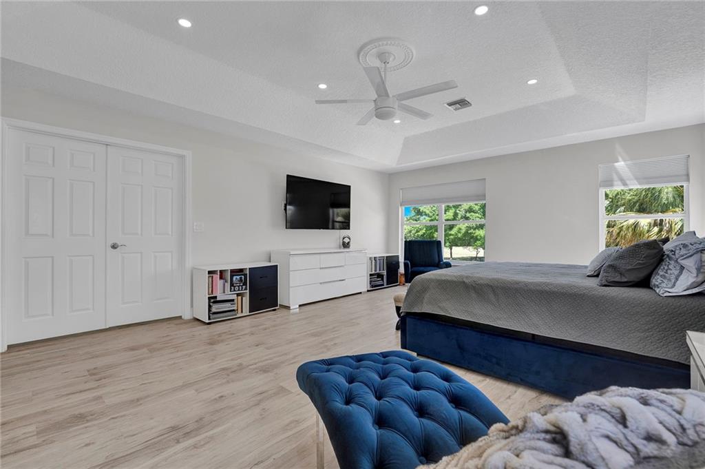 LAKE CHARLESTON - Residential