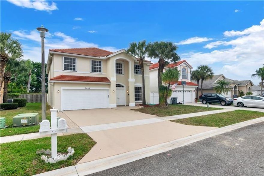 Welcome to this spectacular & luxuriously upgraded 5 Bedroom, 3.5 Baths 2-Story home in the highly desirable Lake Charleston family friendly community! Upon Entering this magnificent home, you will be taken by the abundance of natural Light and charming staircase, open concept spacious floorplan ideal for entertaining, stunning porcelain flooring throughout first floor. Beautifully renovated modern kitchen equipped with 42'' wood cabinets, large kitchen island, stainless steel appliances. Oversized custom master walk in closet boasts an island with a hidden remote-controlled safe that leads into a spacious master bathroom. Covered back patio with french and sliding doors that leads out to fenced-in back yard. 2-car garage, Great schools, near parks, restaurants/shops.