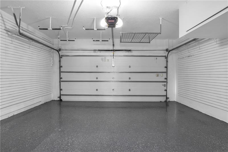 LAKE CHARLESTON - Residential