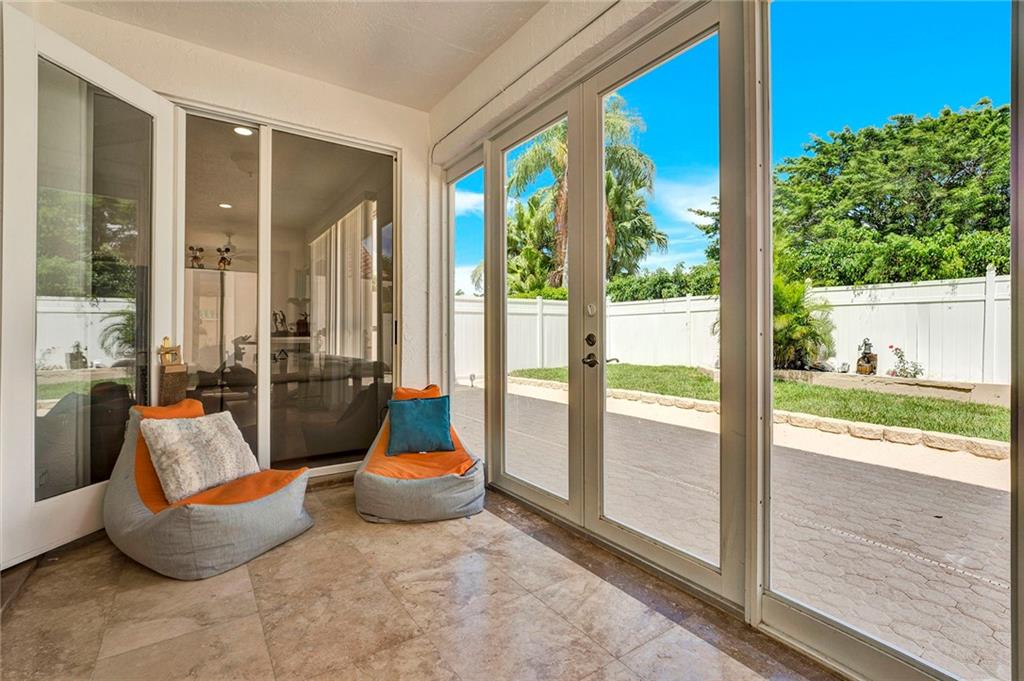 LAKE CHARLESTON - Residential