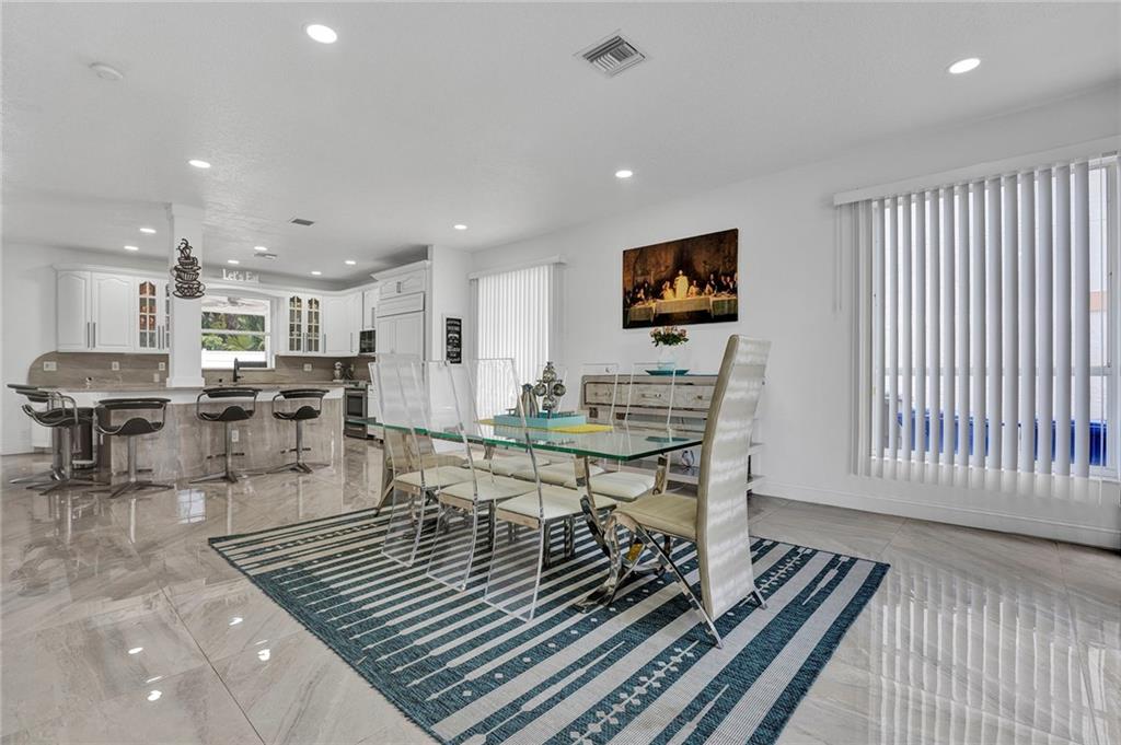 LAKE CHARLESTON - Residential