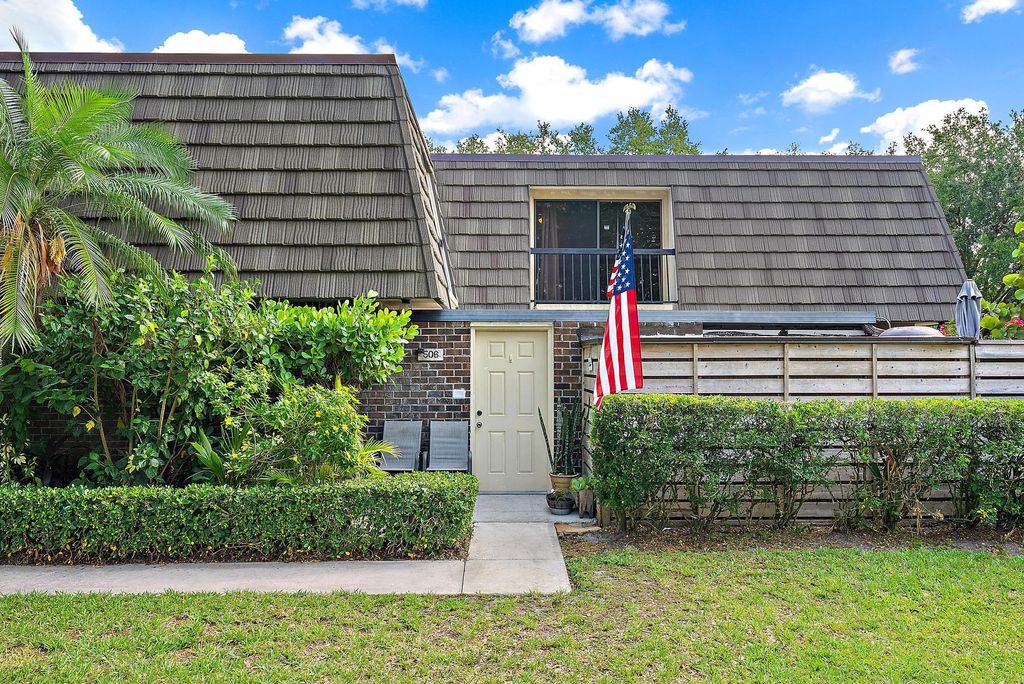 Photo of 506 5th Terrace, Palm Beach Gardens, FL 33418 (MLS # R11094087)