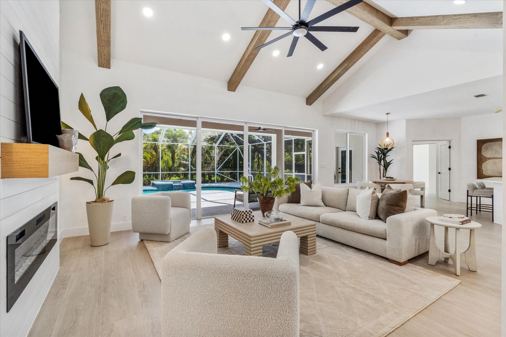 Photo of 19029 SE Kokomo Lane, Jupiter, FL 33458 (MLS # B26040696)