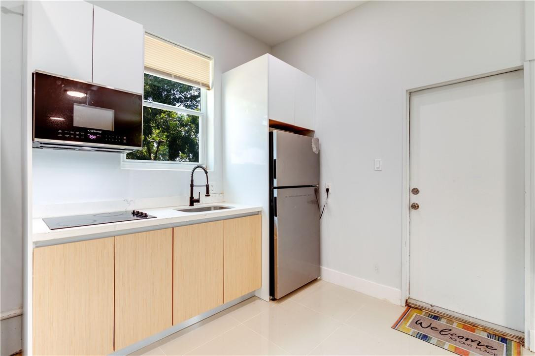 Hollywood Little Ranches - Residential Lease