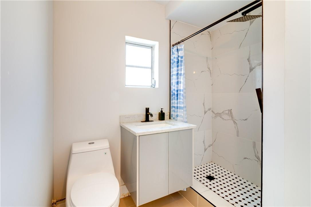 Hollywood Little Ranches - Residential Lease