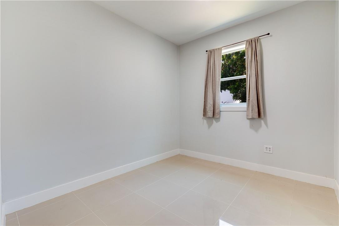 Hollywood Little Ranches - Residential Lease