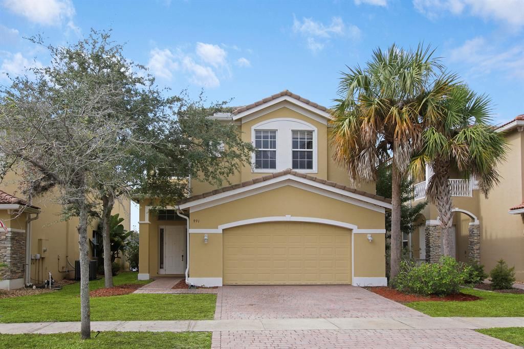 Photo of 991 NW Leonardo Circle, Port Saint Lucie, FL 34986 (MLS # R10762210)