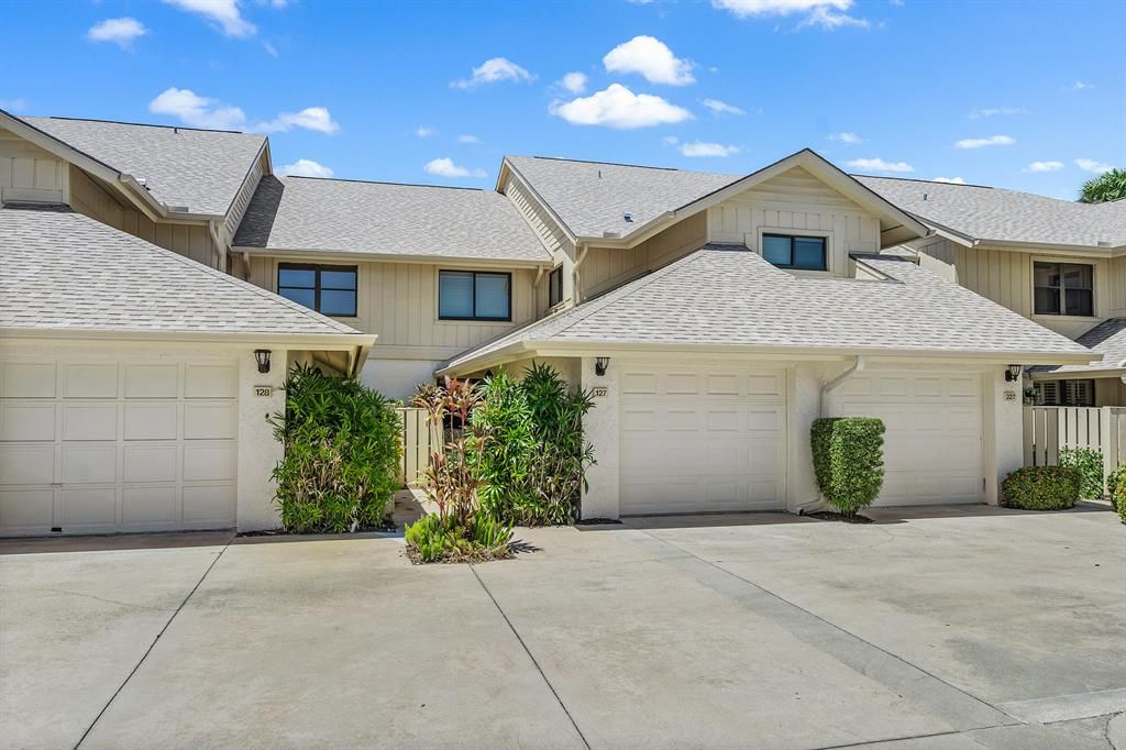 Photo of 17081 Waterbend Drive Dr #127, Jupiter, FL 33477 (MLS # R10831331)