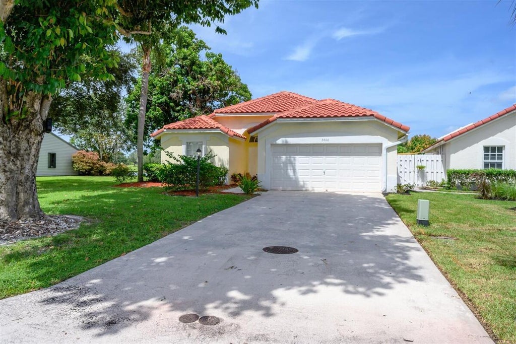 Photo of 2606 Bedford Mews Drive, Wellington, FL 33414 (MLS # B26058037)