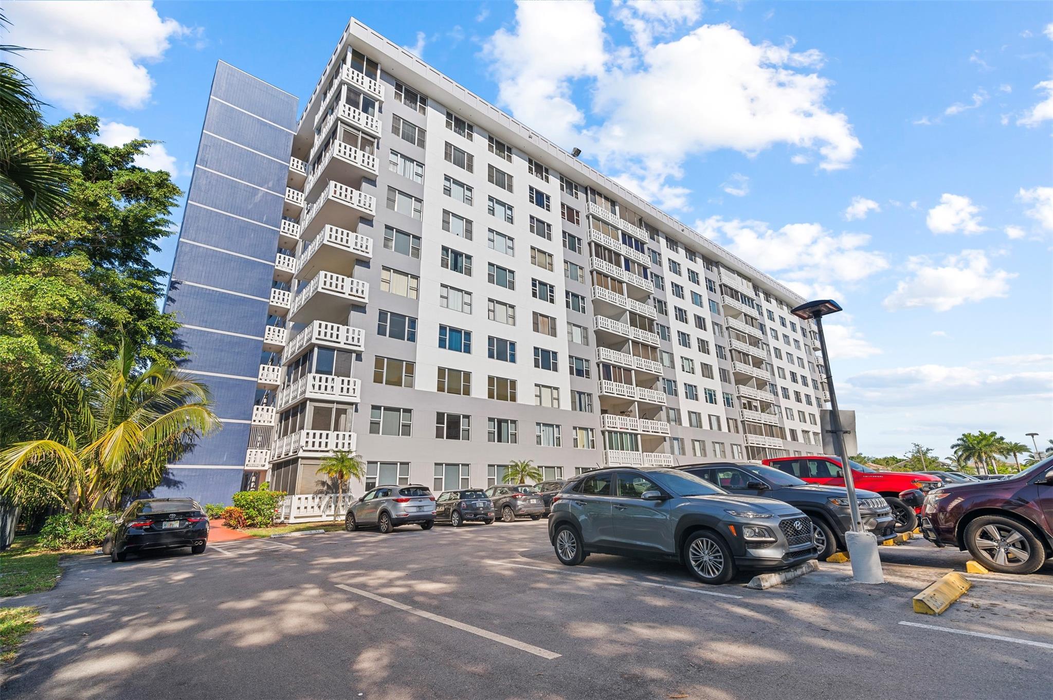 HILLCREST EAST NO 22 COND - Residential