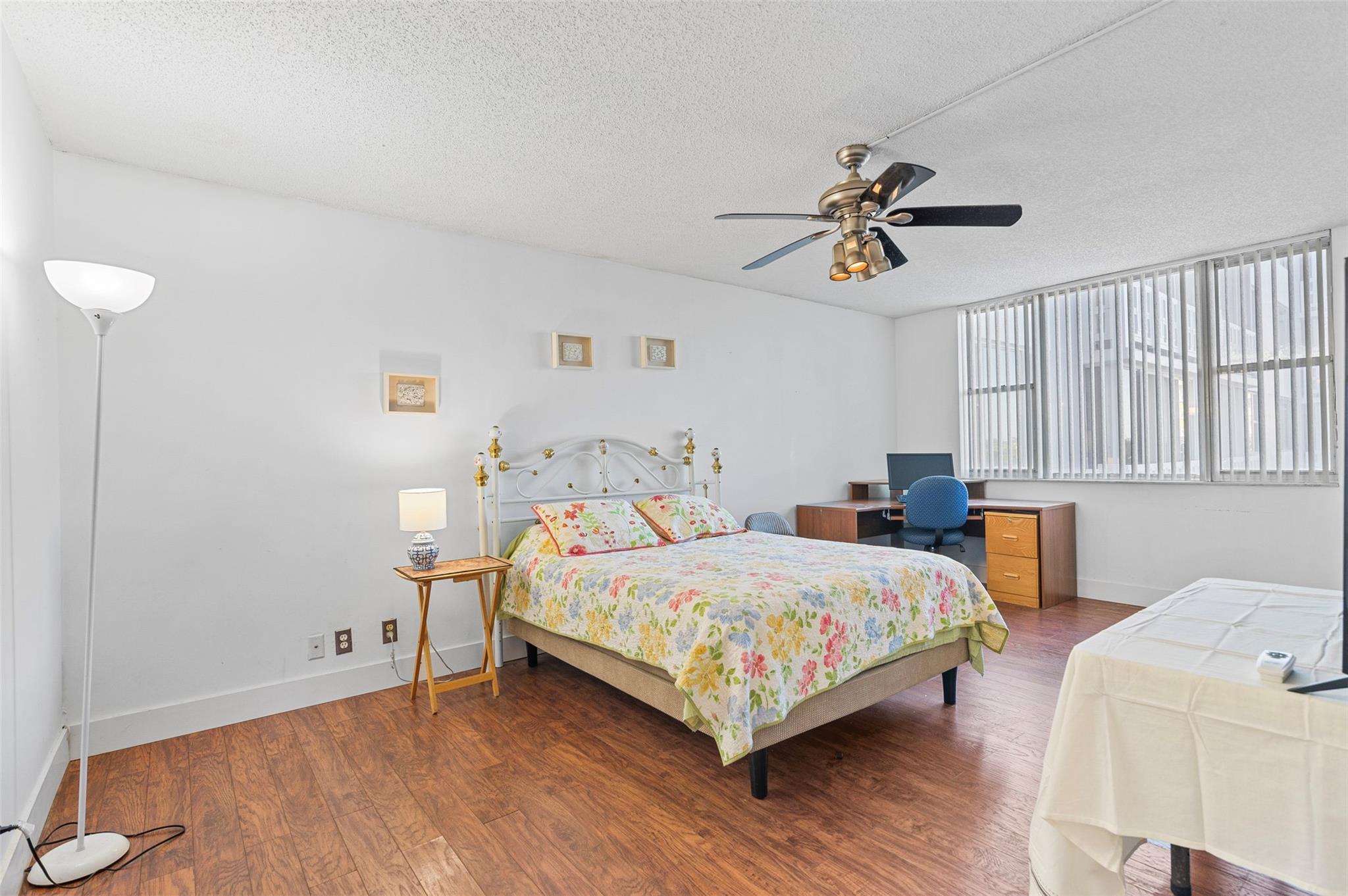 HILLCREST EAST NO 22 COND - Residential