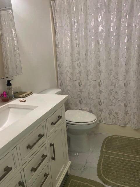 GOLDEN LAKES VILLAGE CONDO 12-C - Residential