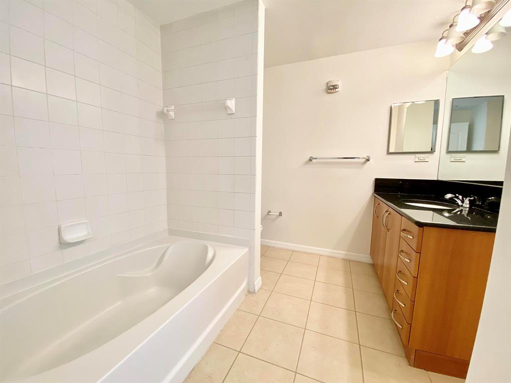 PINEAPPLE GROVE VILLAGE C - Residential Lease