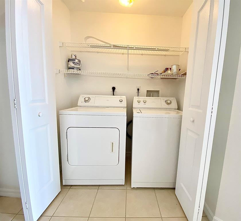 PINEAPPLE GROVE VILLAGE C - Residential Lease