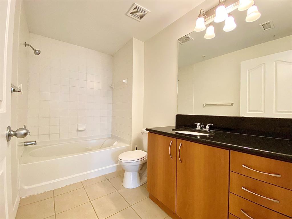 PINEAPPLE GROVE VILLAGE C - Residential Lease