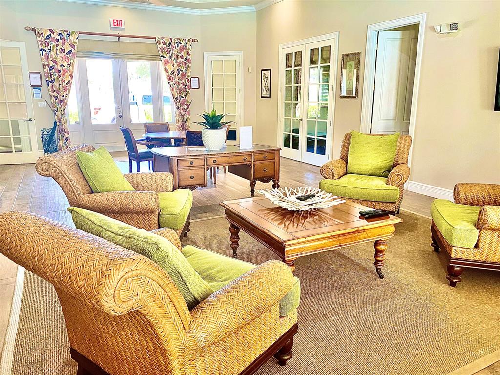 PINEAPPLE GROVE VILLAGE C - Residential Lease