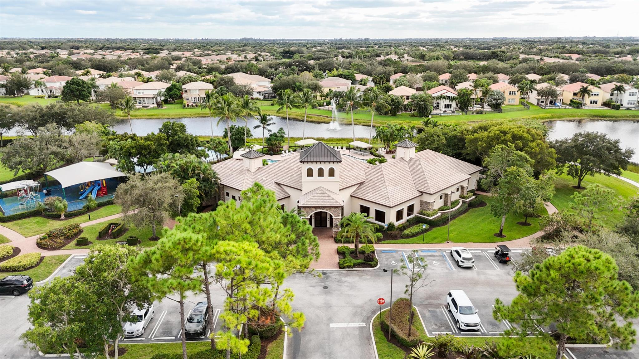 CANYON ISLES PL 1 - Residential Lease