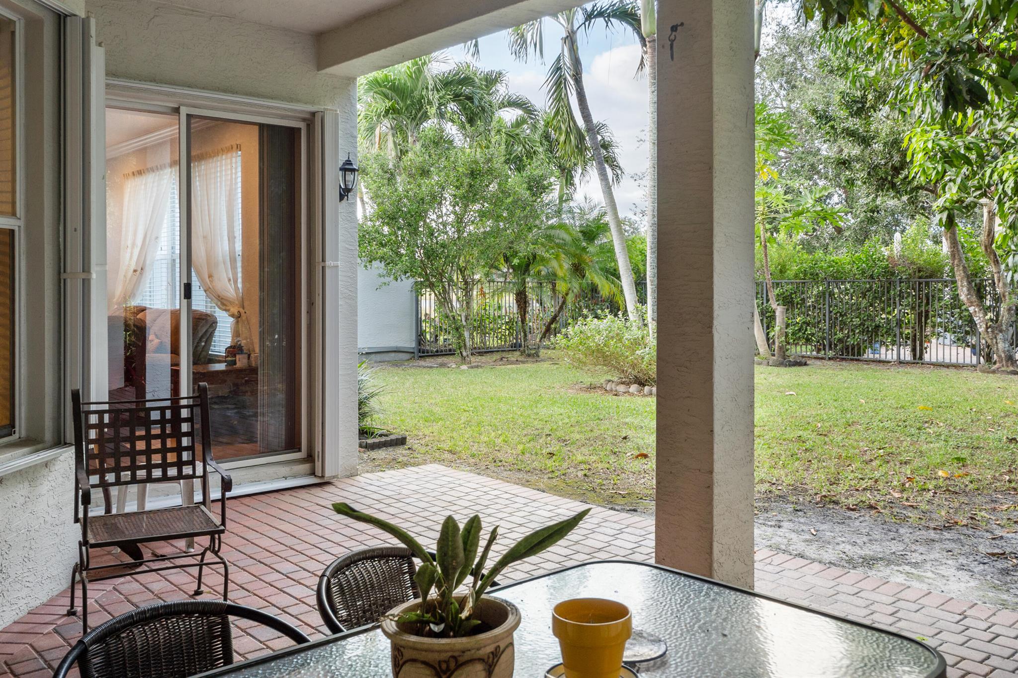 CANYON ISLES PL 1 - Residential Lease