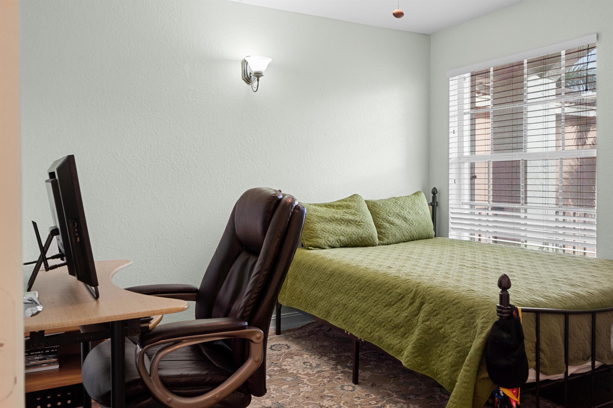 CANYON ISLES PL 1 - Residential Lease