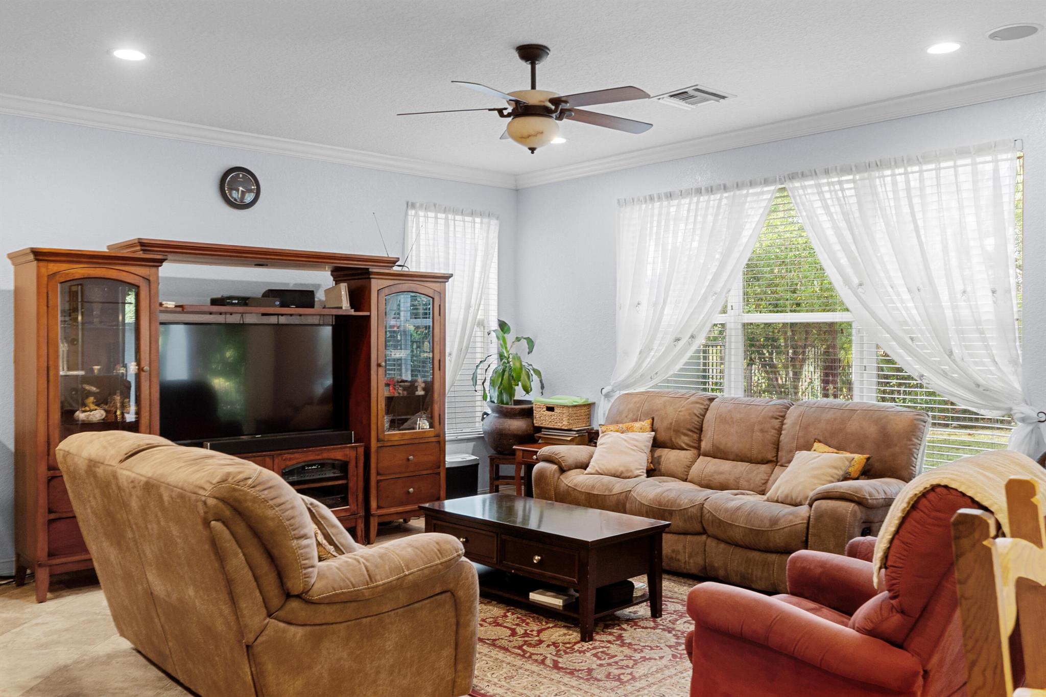 CANYON ISLES PL 1 - Residential Lease