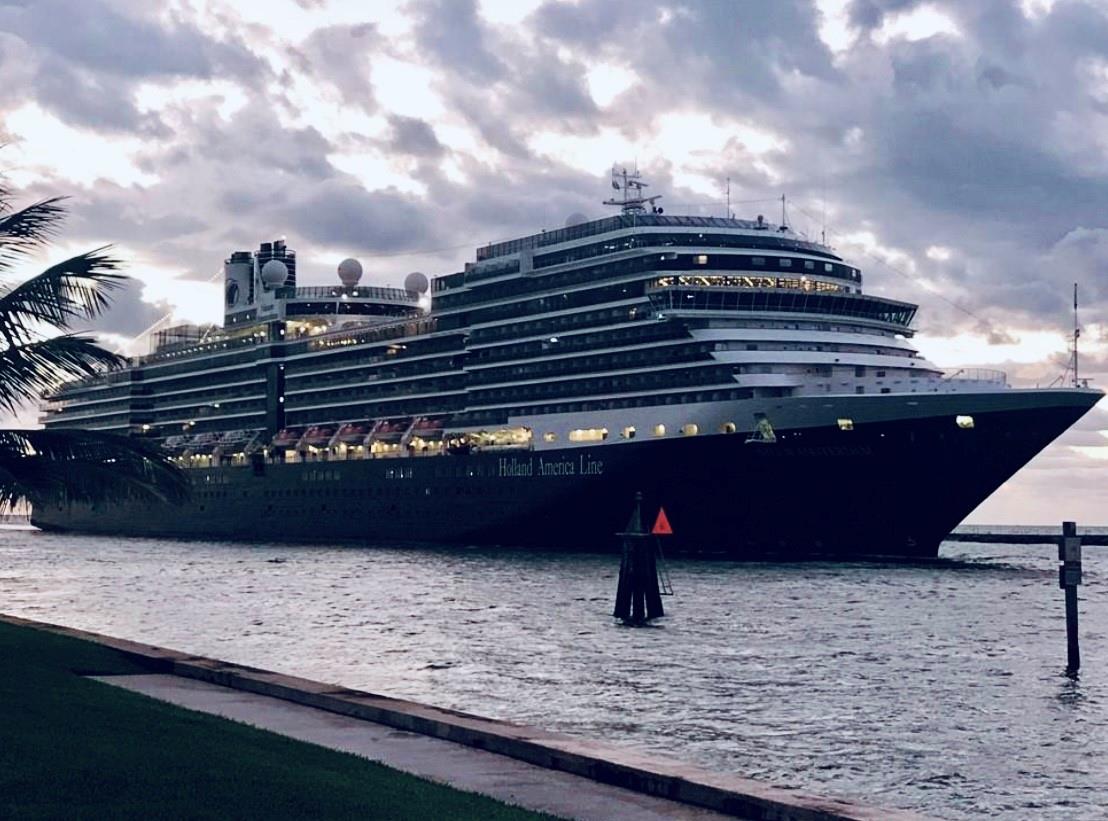 BREAKWATER - Residential