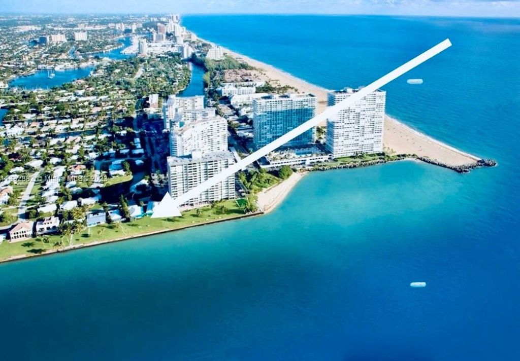 Photo of 2620 SE 21st Street, Fort Lauderdale, FL 33316 (MLS # F10536711)