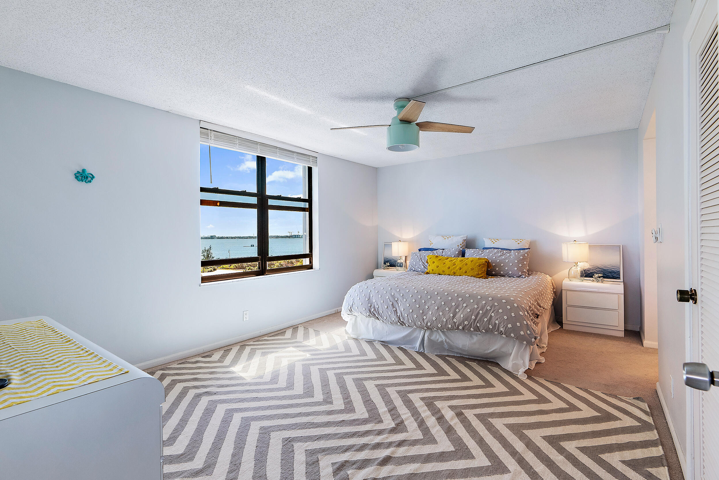 DUNES TOWERS CONDO - Residential Lease