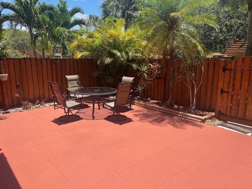 Photo of 3207 32nd Court, Jupiter, FL 33477 (MLS # R10993296)