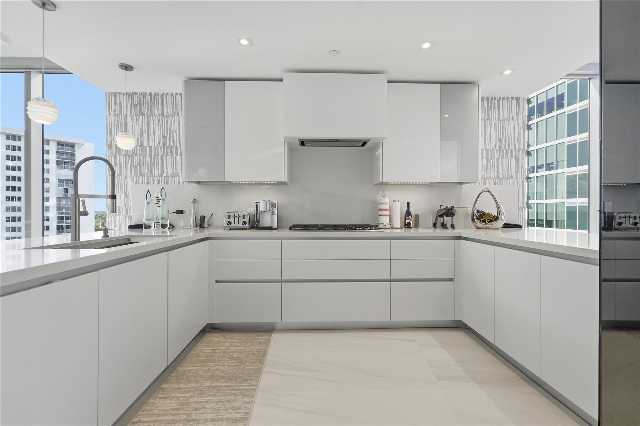 AUBERGE BEACH - Residential