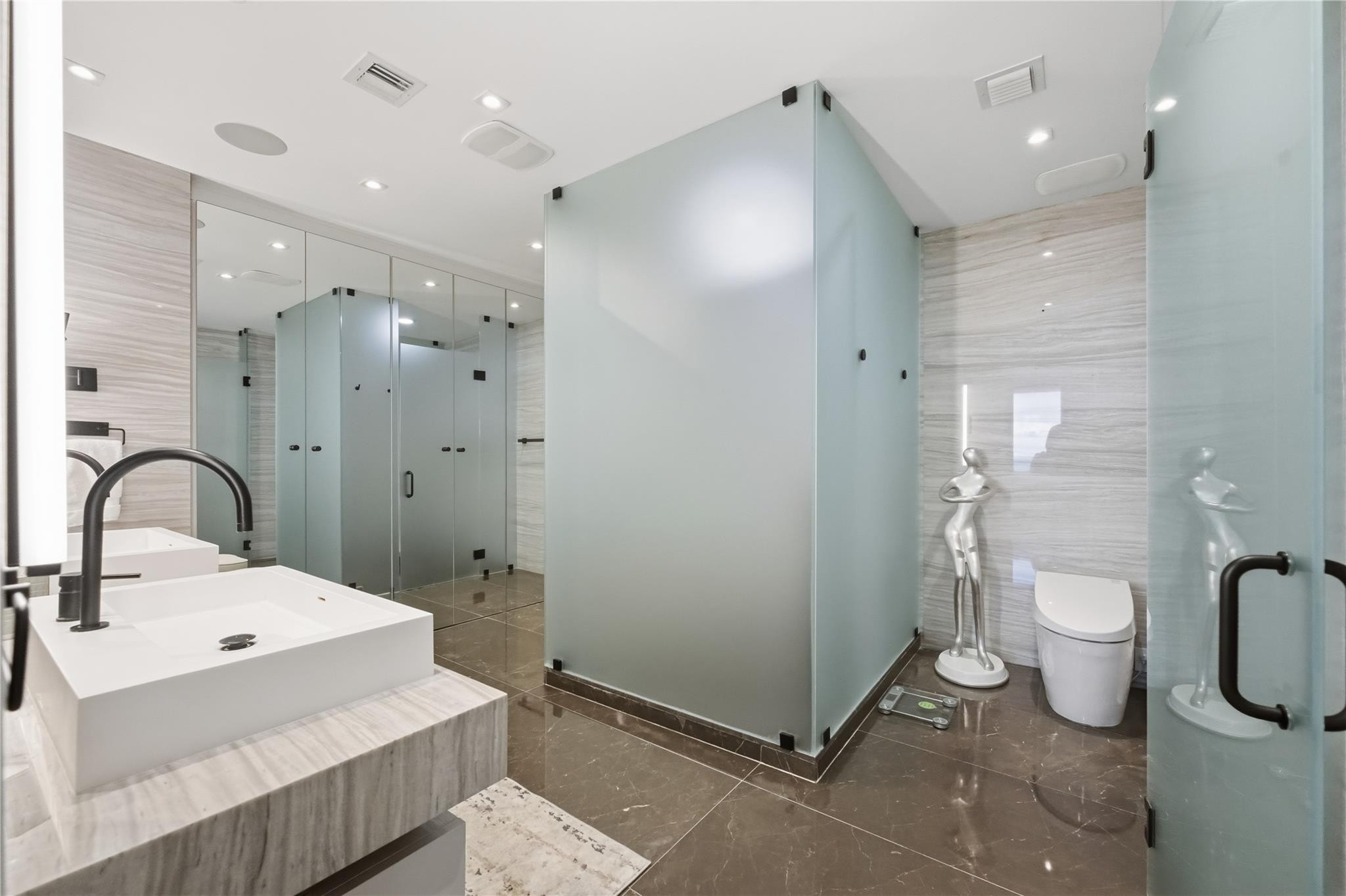 AUBERGE BEACH - Residential