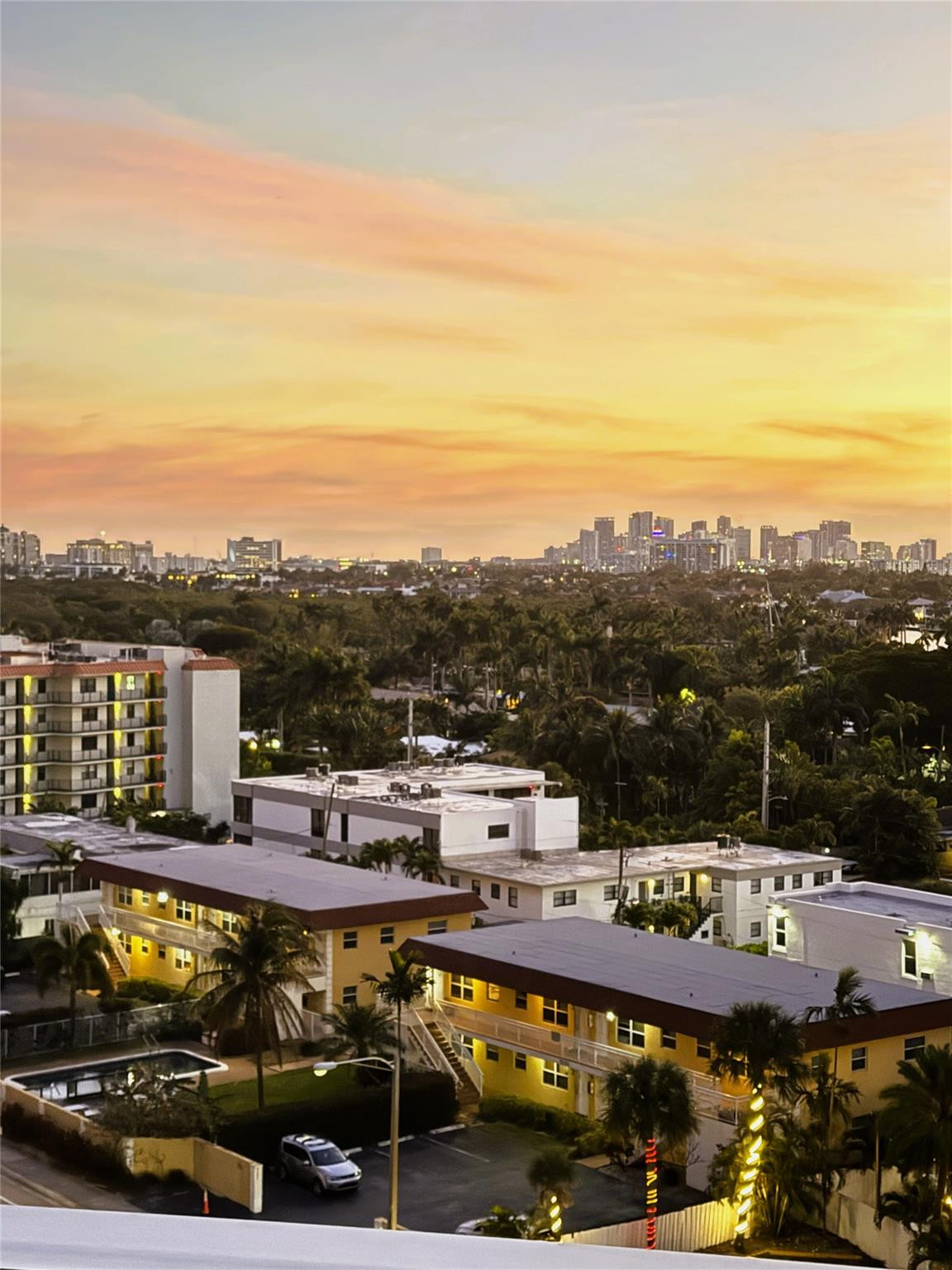 AUBERGE BEACH - Residential