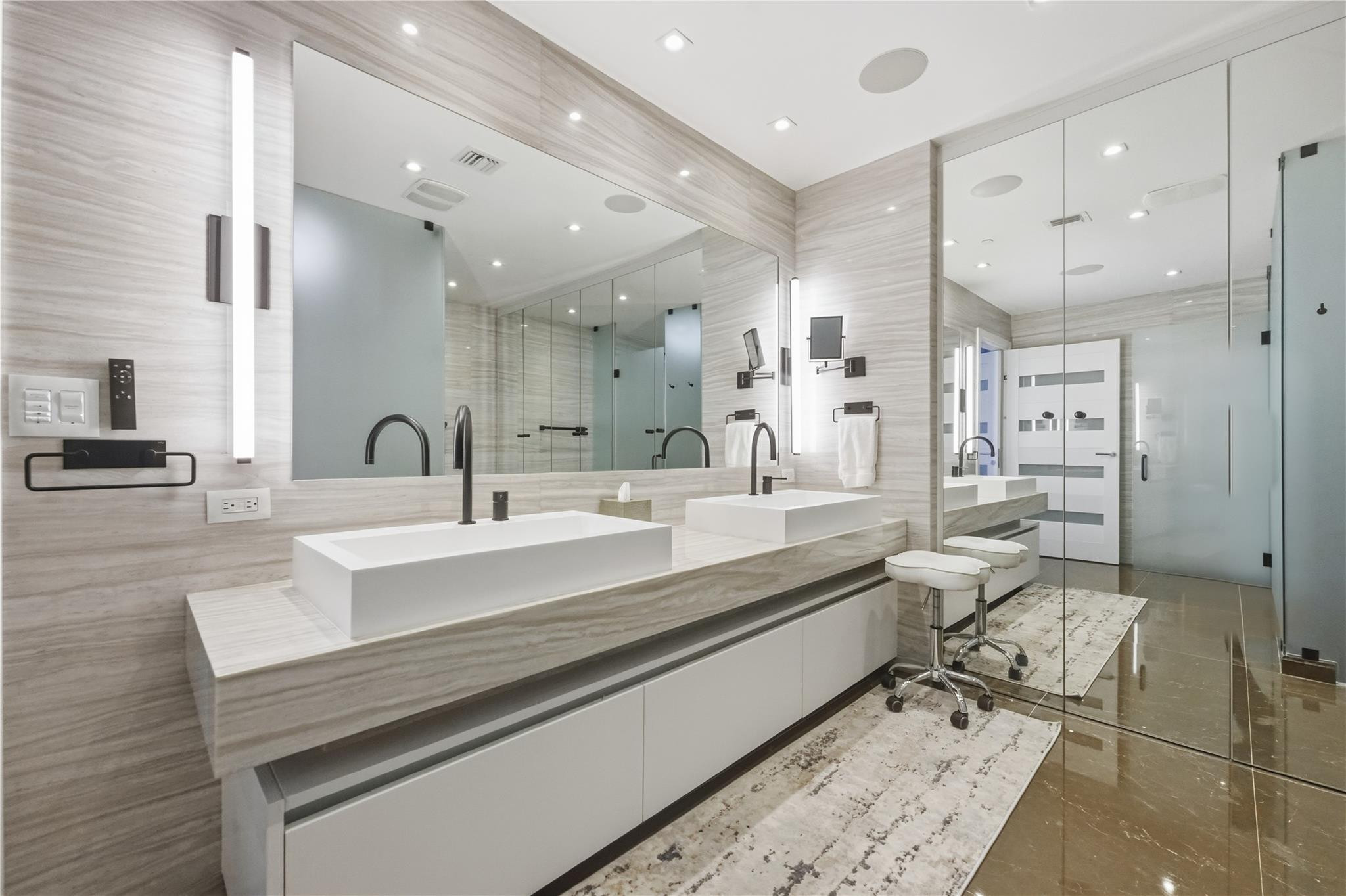 AUBERGE BEACH - Residential