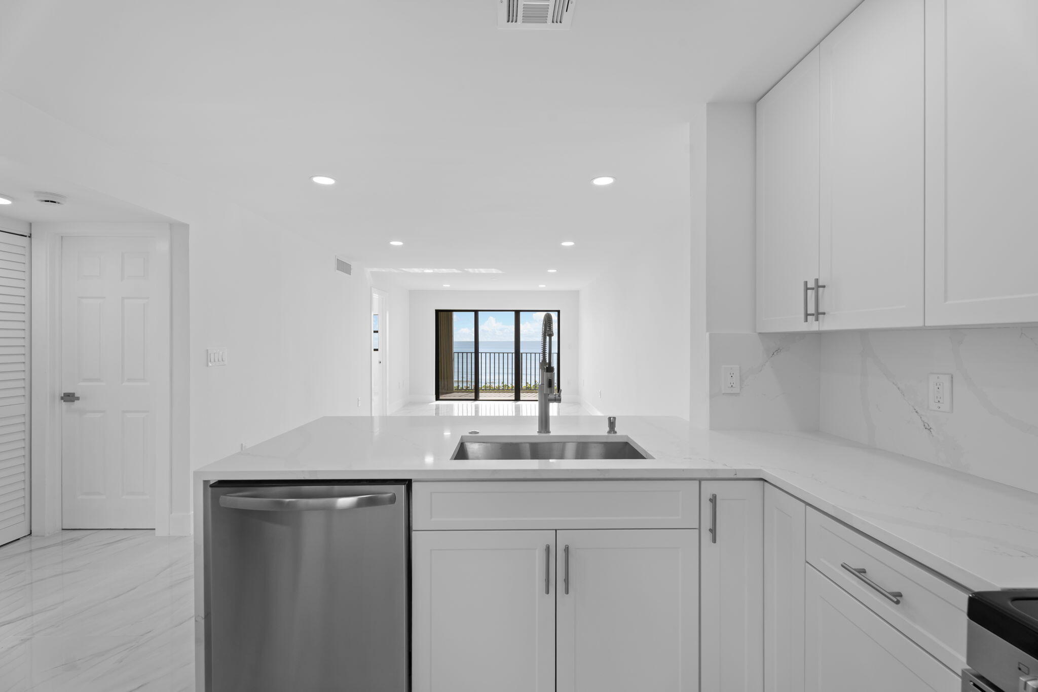 7420 S Ocean Drive 314