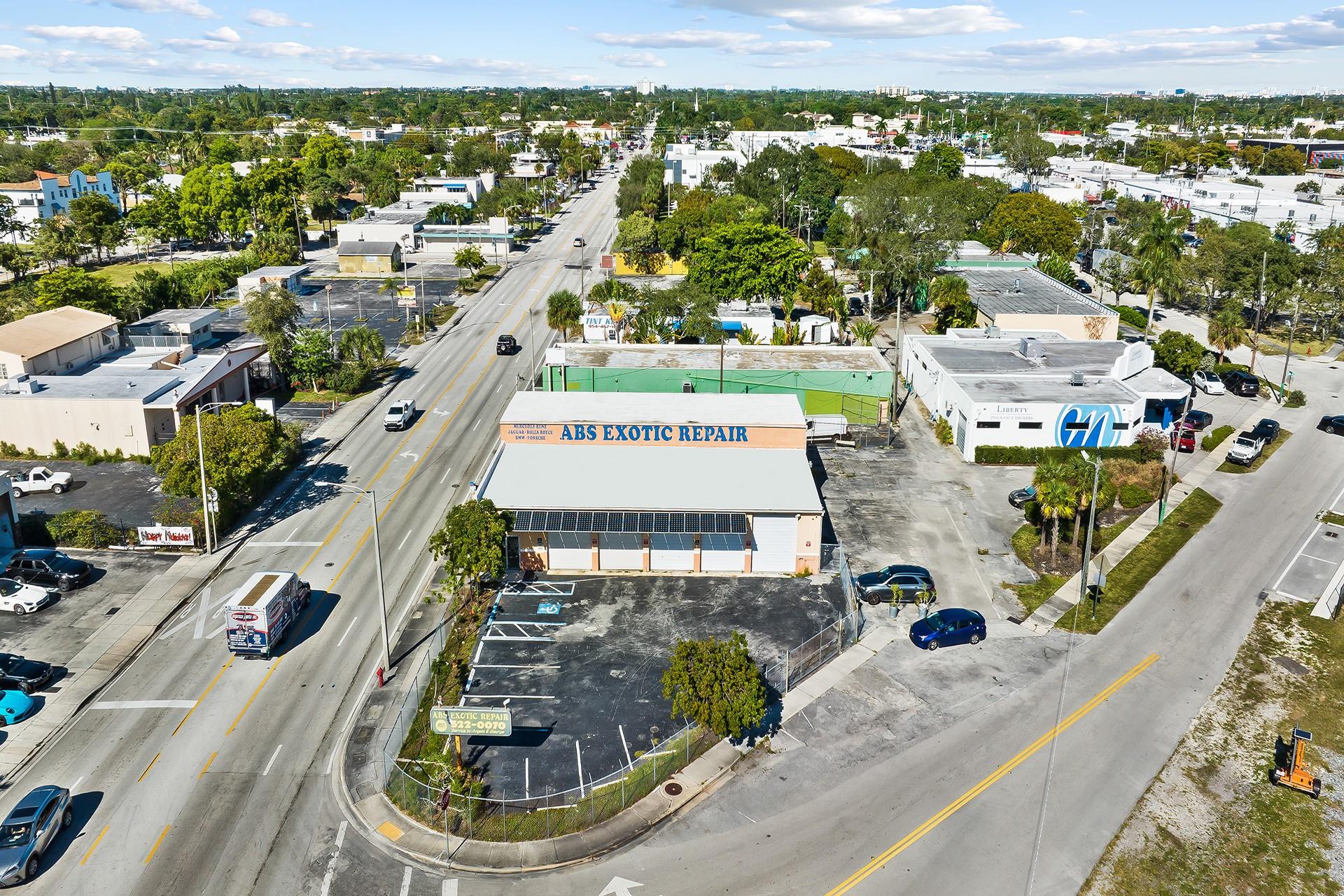 We are proud to represent for lease a freestanding building centrally located in the sought after Progresso Neighborhood of Fort Lauderdale. The 5,850 SF building is located on a corner lot with excellent visibility. The vibrant neighborhood surrounding the property boasts many restaurants, boutiques, micro-breweries, coffee shops and parks. This area of Fort Lauderdale is enjoying an on-going transformation including the redevelopment of Searstown and nearby parcels in northeast Flagler Village bringing thousands of apartments in numerous buildings ranging in height up to 30 stories to the neighborhood.