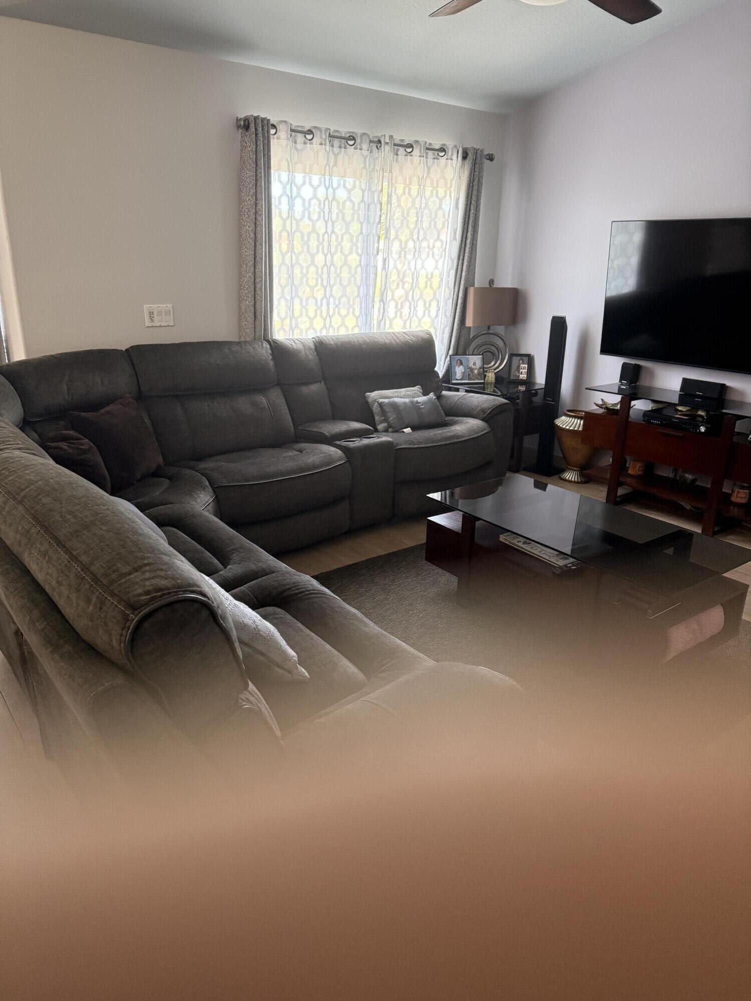 PORT ST LUCIE SECTION 40 - Residential