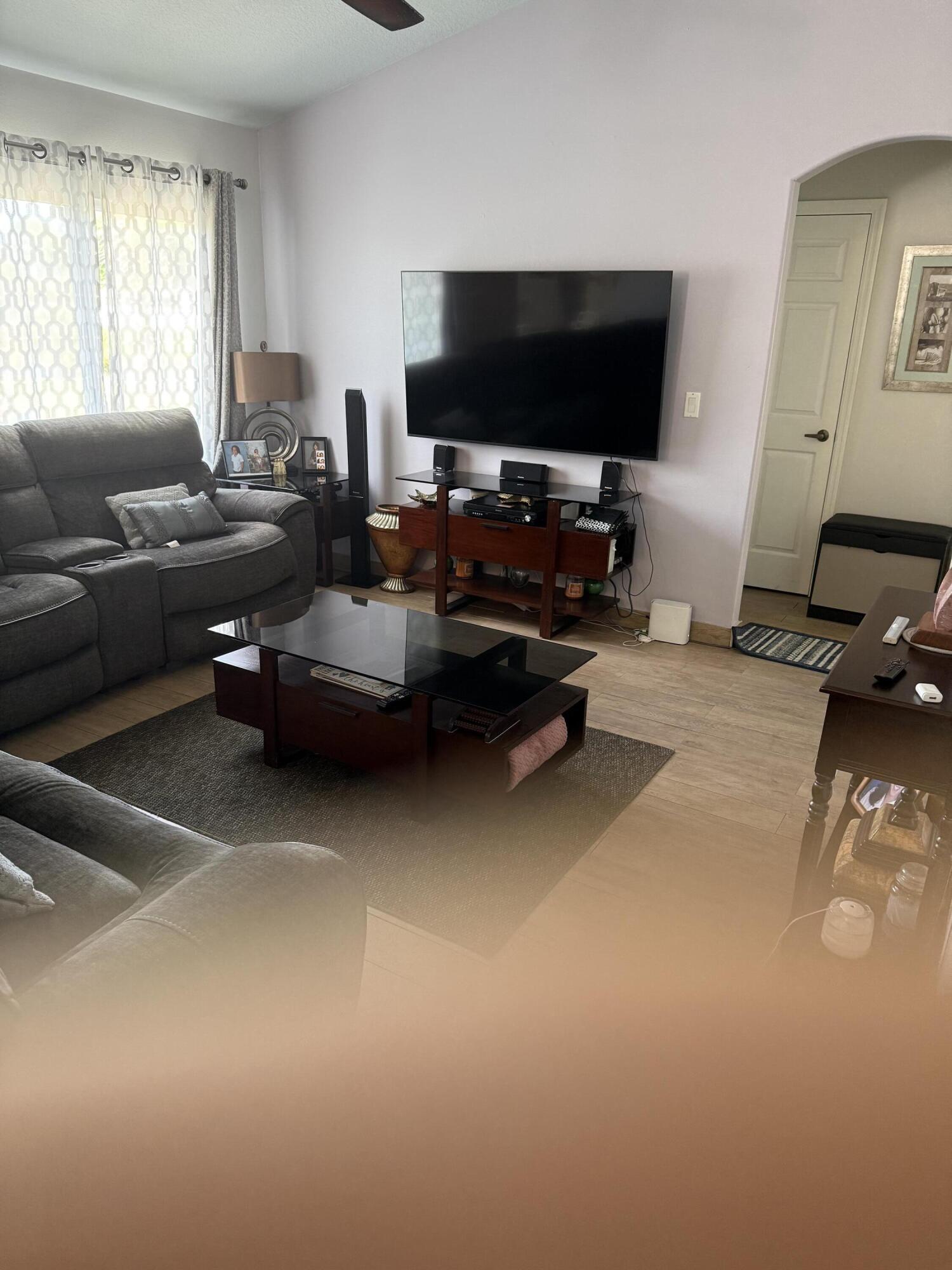 PORT ST LUCIE SECTION 40 - Residential