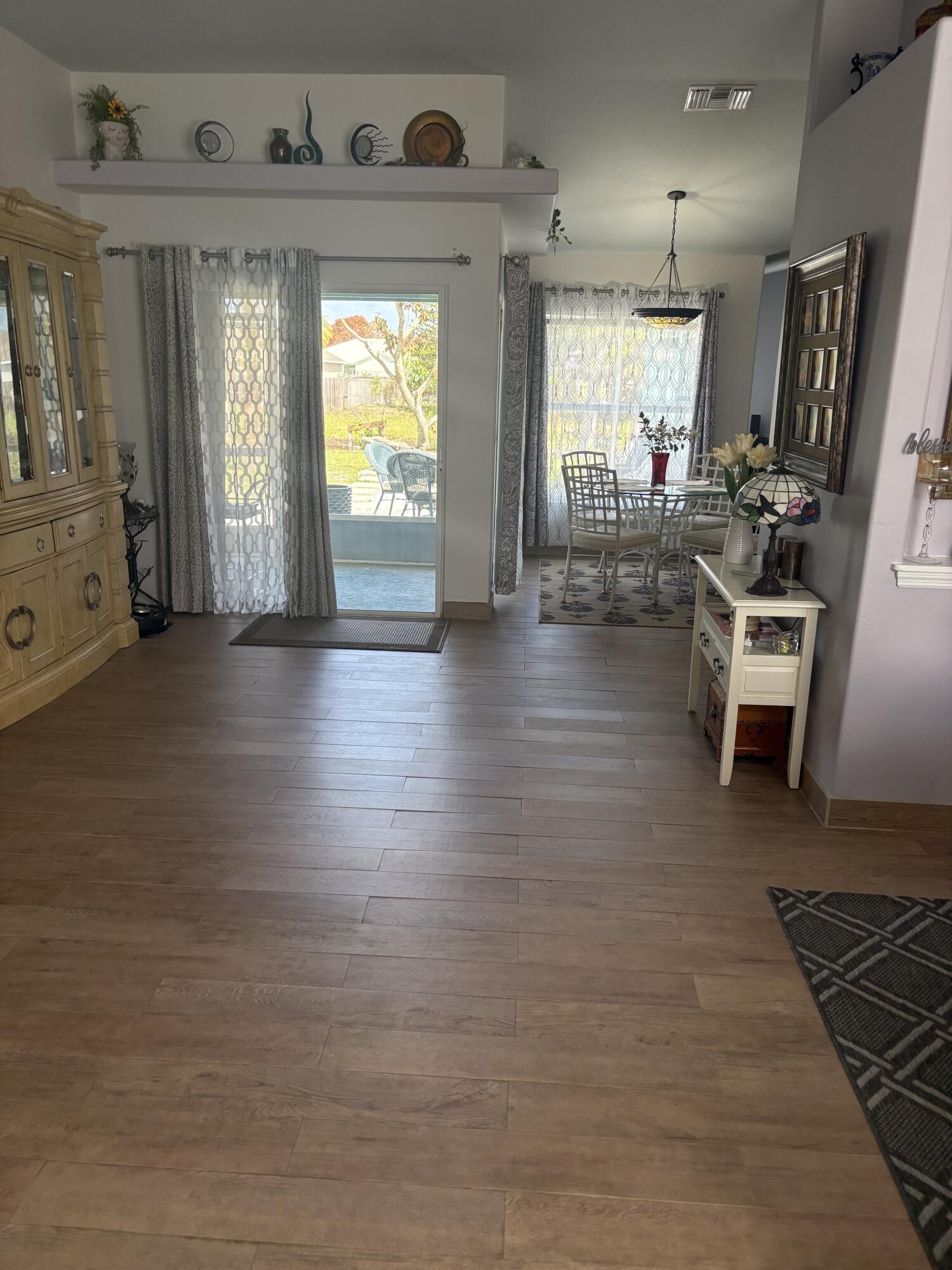 PORT ST LUCIE SECTION 40 - Residential