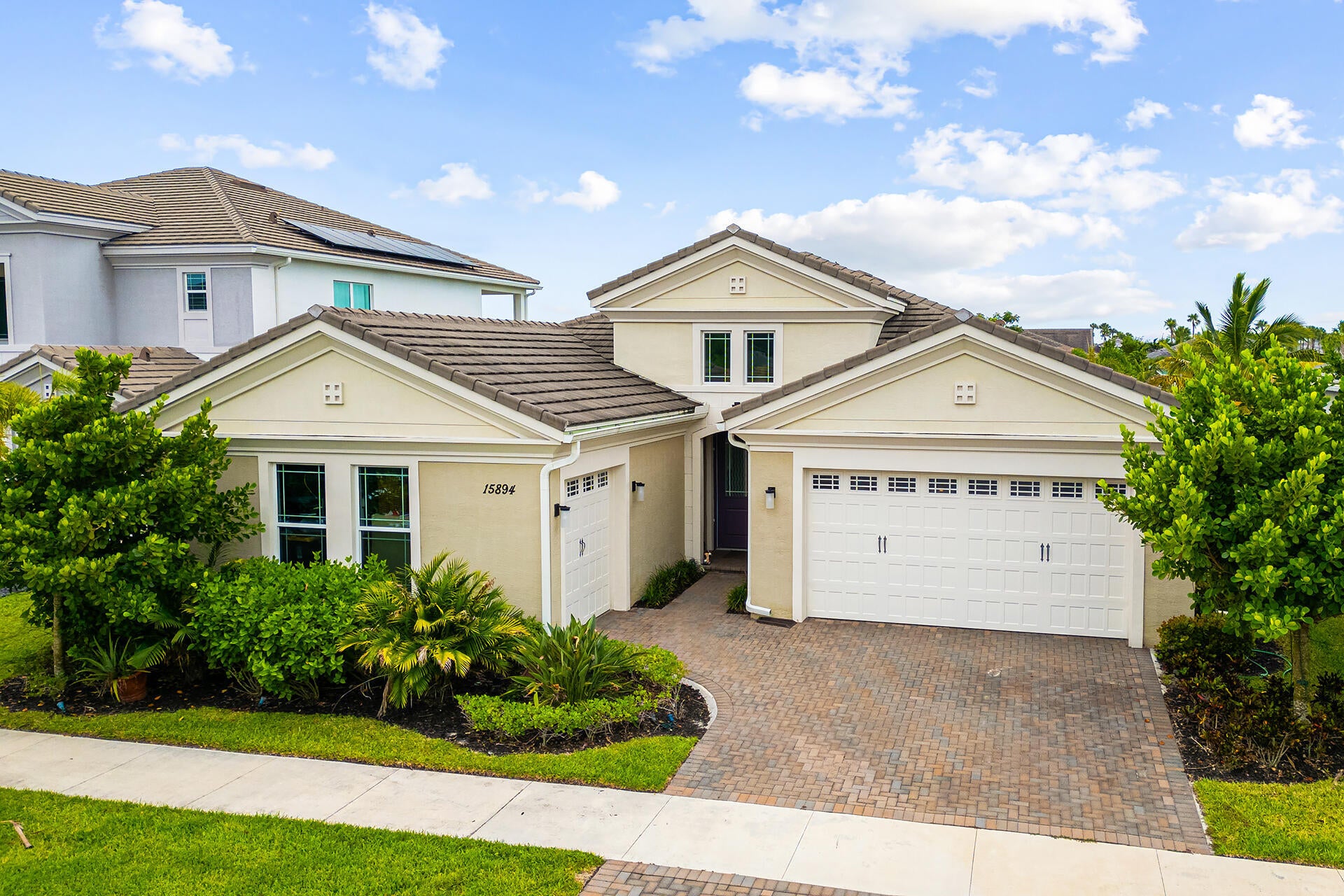 15894 Meadowlark Court