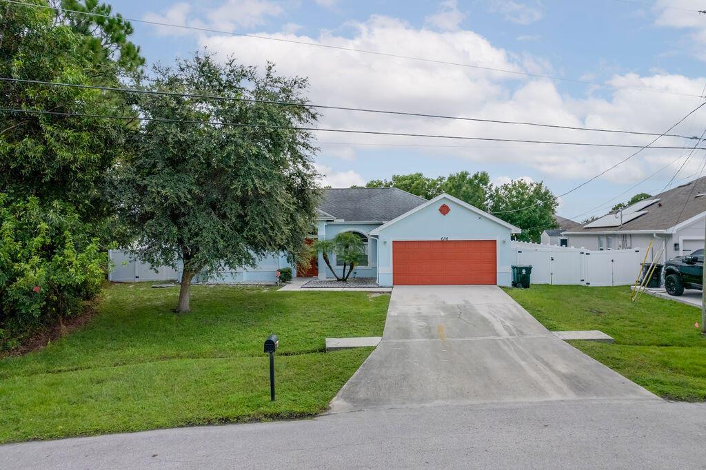 PORT ST LUCIE SECTION - Residential