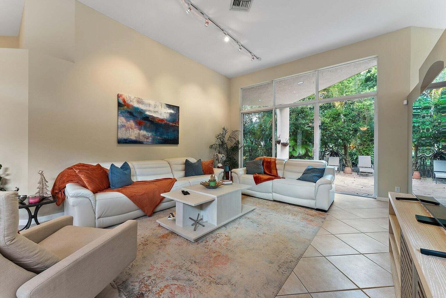 Ballenisles - Residential Lease