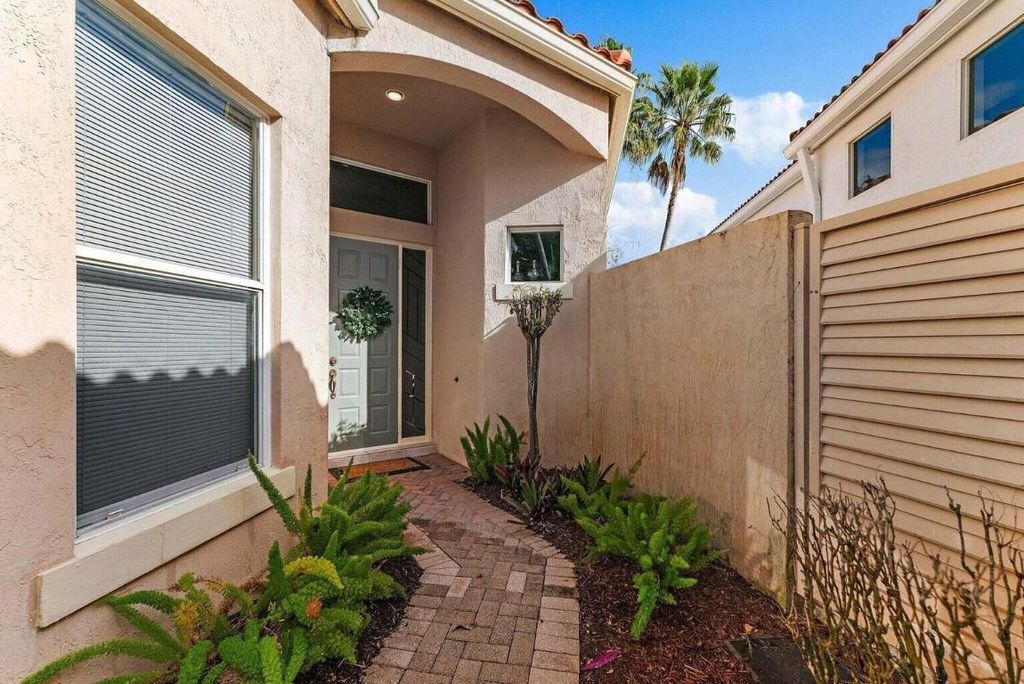 Photo of 155 Sunset Bay Dr, Palm Beach Gardens, FL 33418 (MLS # R11123058)