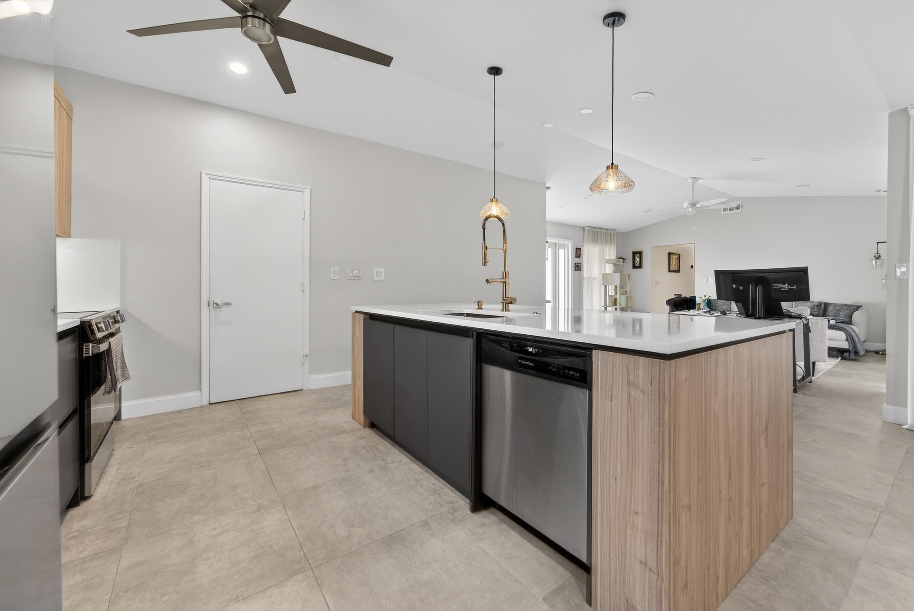 ELYSIUM AT ARBORS - Residential