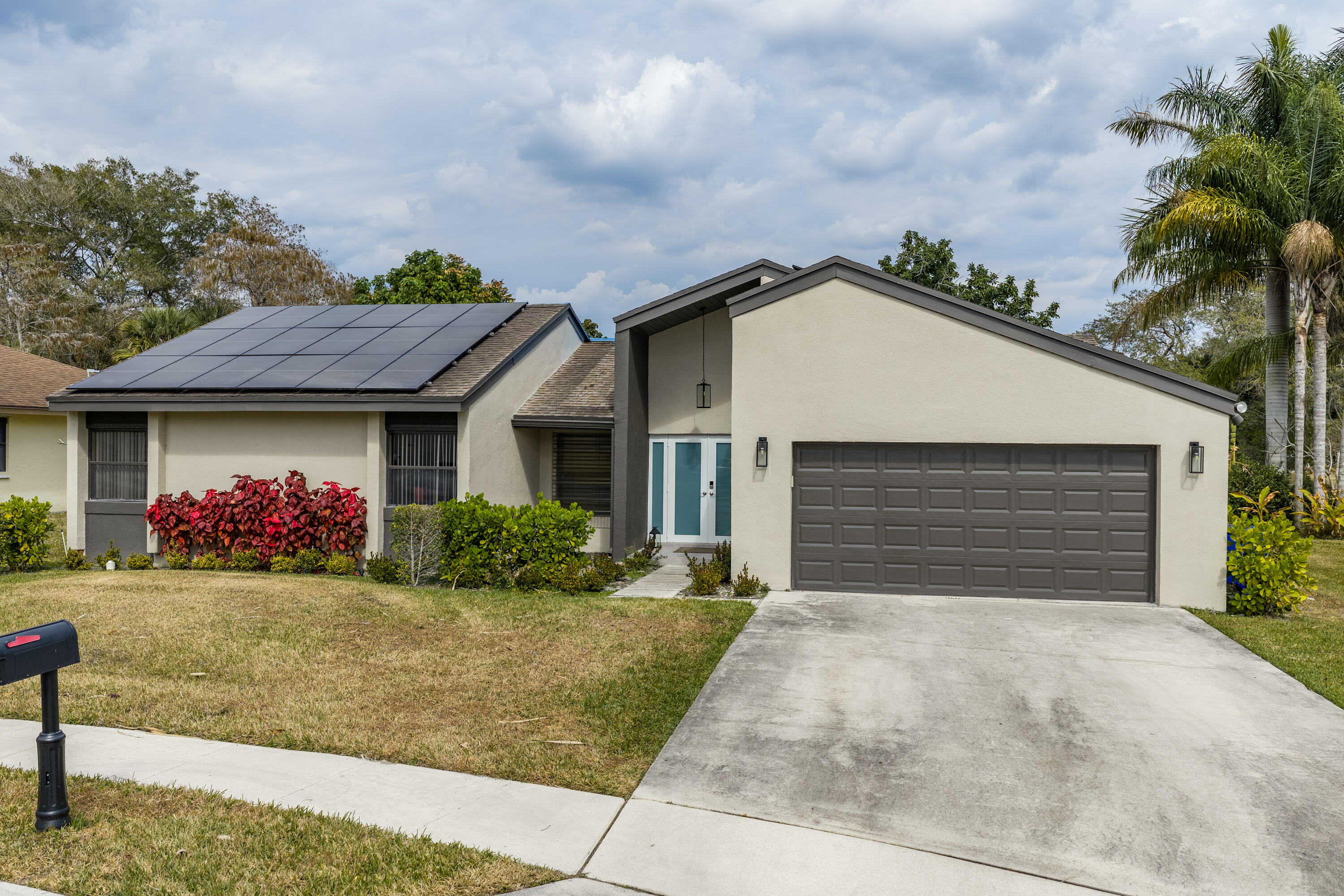 ELYSIUM AT ARBORS - Residential