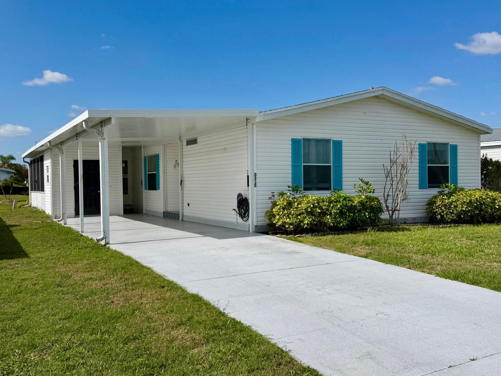 Photo of 3317 Ironwood Avenue, Port Saint Lucie, FL 34952 (MLS # B26014076)