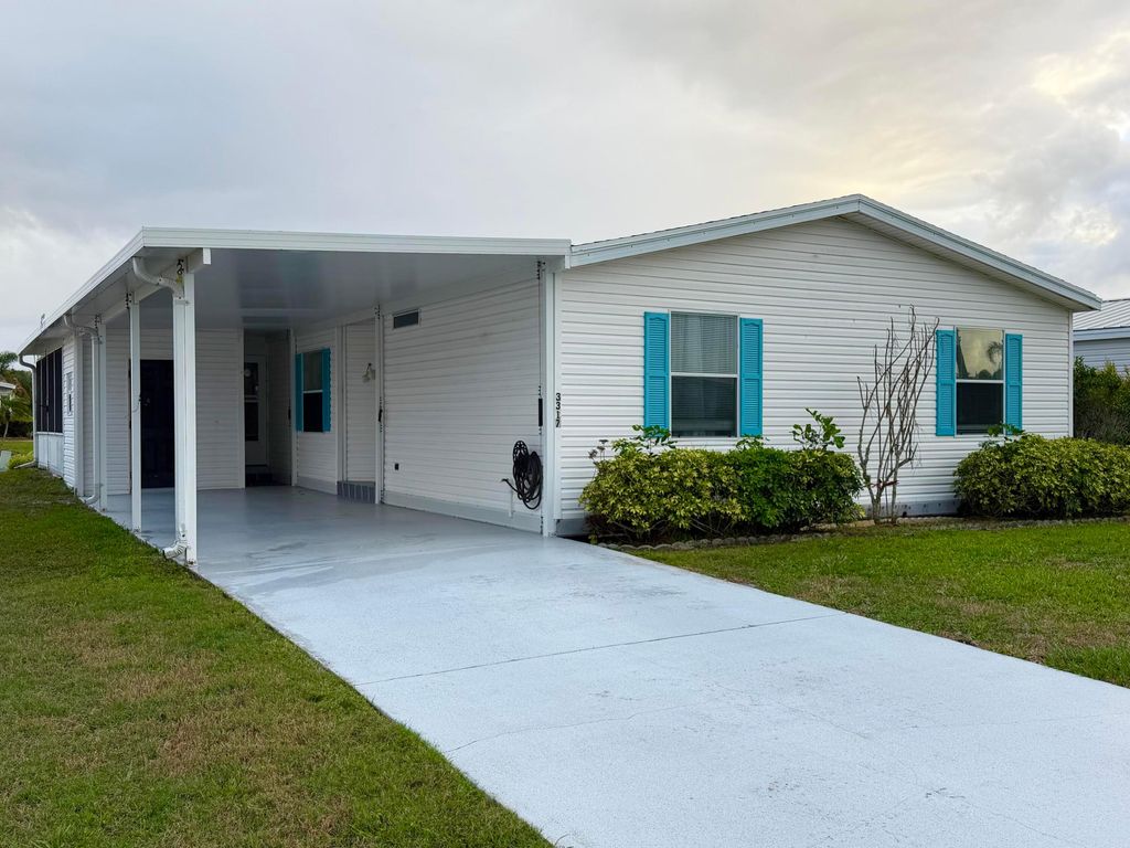 Photo of 3317 Ironwood Avenue, Port Saint Lucie, FL 34952 (MLS # B26014076)